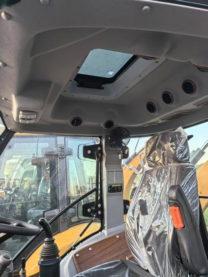 CATERPILLAR 426F new backhoe loader 2025 hot sale jcb - Rýpadlo-nakladač: obrázek 5 CATERPILLAR 426F new backhoe loader 2025 hot sale jcb - Rýpadlo-nakladač: obrázek 5