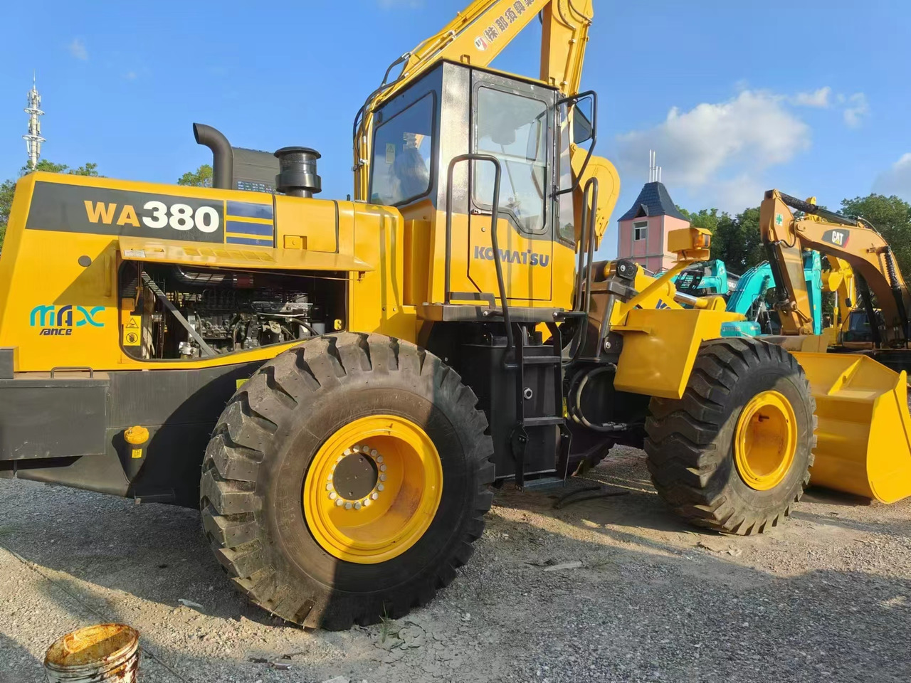KOMATSU wa380 - Kolový nakladač: obrázek 1 KOMATSU wa380 - Kolový nakladač: obrázek 1