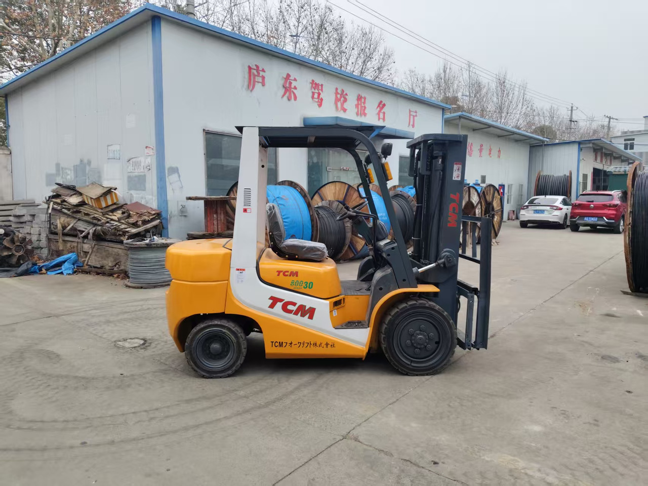 TCM FD30 Japan brand used 3 ton 4.5m diesel forklift Customizable mast clamps - Dieselový vysokozdvižný vozík: obrázek 3 TCM FD30 Japan brand used 3 ton 4.5m diesel forklift Customizable mast clamps - Dieselový vysokozdvižný vozík: obrázek 3