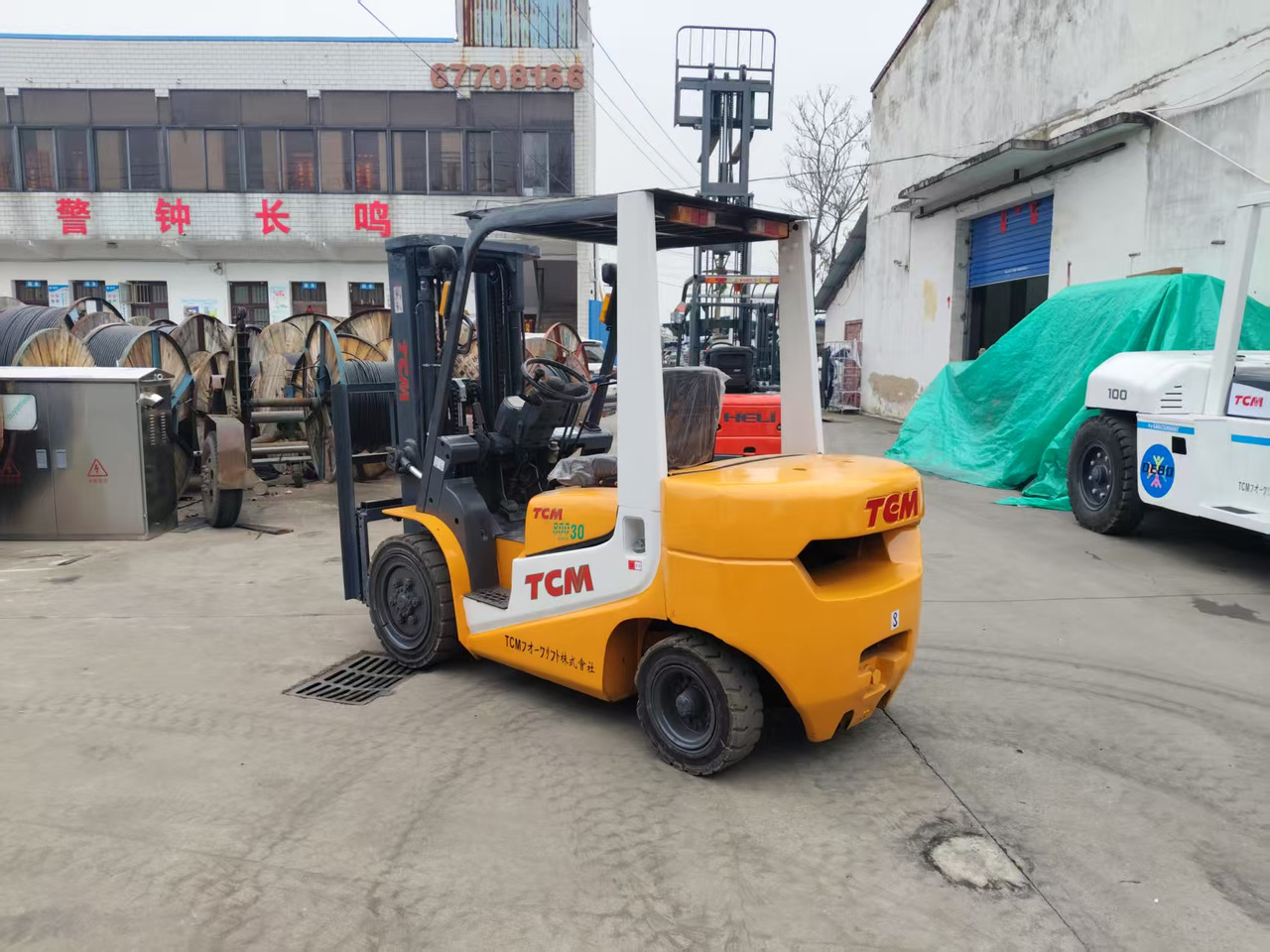 TCM FD30 Japan brand used 3 ton diesel forklift Customizable mast clamps - Dieselový vysokozdvižný vozík: obrázek 4 TCM FD30 Japan brand used 3 ton diesel forklift Customizable mast clamps - Dieselový vysokozdvižný vozík: obrázek 4