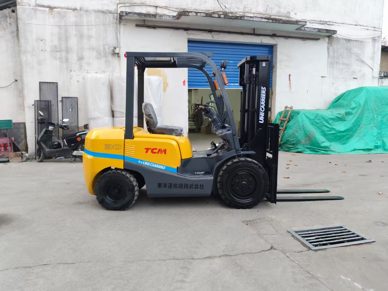 TCM FD30 Japan brand used 3 ton diesel forklift Customizable mast clamps - Dieselový vysokozdvižný vozík: obrázek 1 TCM FD30 Japan brand used 3 ton diesel forklift Customizable mast clamps - Dieselový vysokozdvižný vozík: obrázek 1