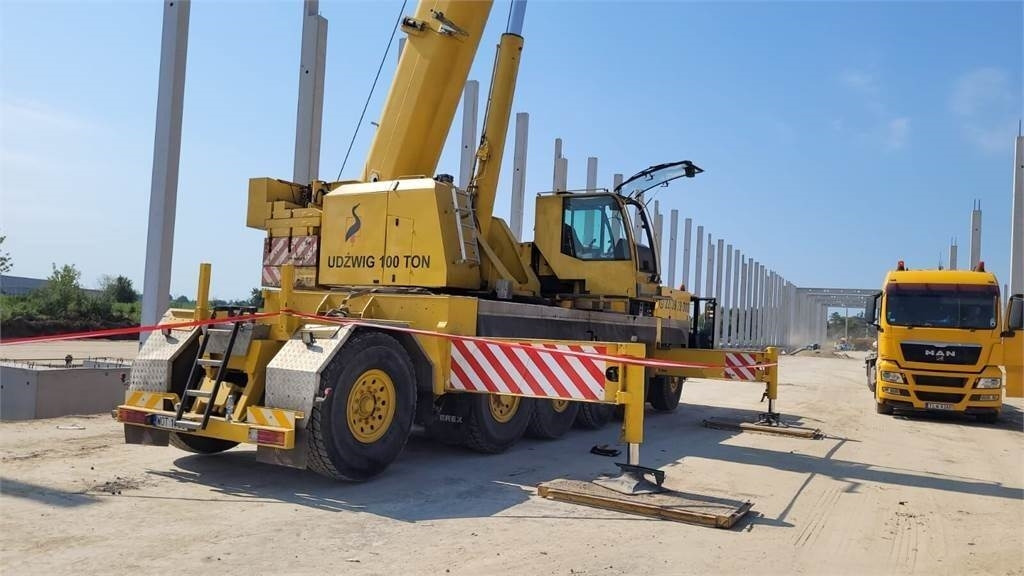Demag AC-100/5 - Univerzální autojeřáb: obrázek 5 Demag AC-100/5 - Univerzální autojeřáb: obrázek 5