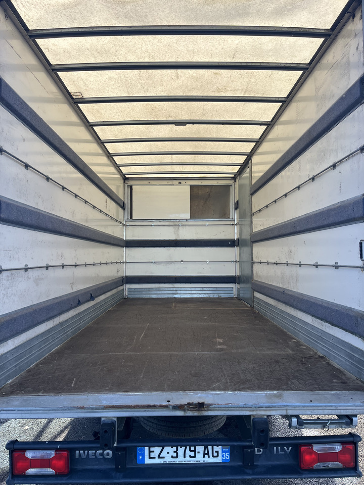 IVECO DAILY - Dodávka skřín: obrázek 5 IVECO DAILY - Dodávka skřín: obrázek 5