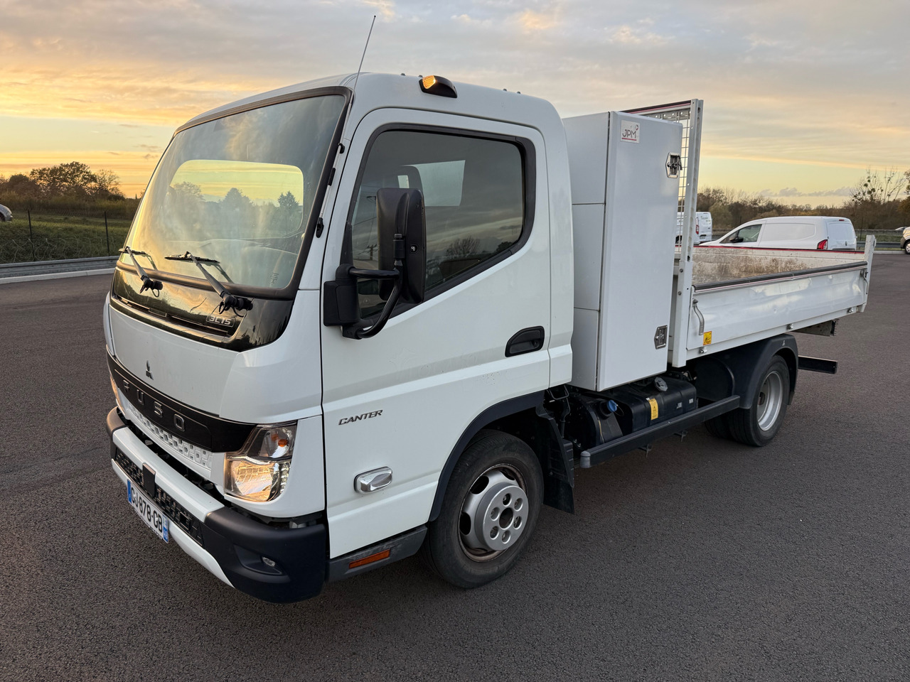 Mitsubishi Canter Fuso - Dodávka sklápěč: obrázek 2 Mitsubishi Canter Fuso - Dodávka sklápěč: obrázek 2