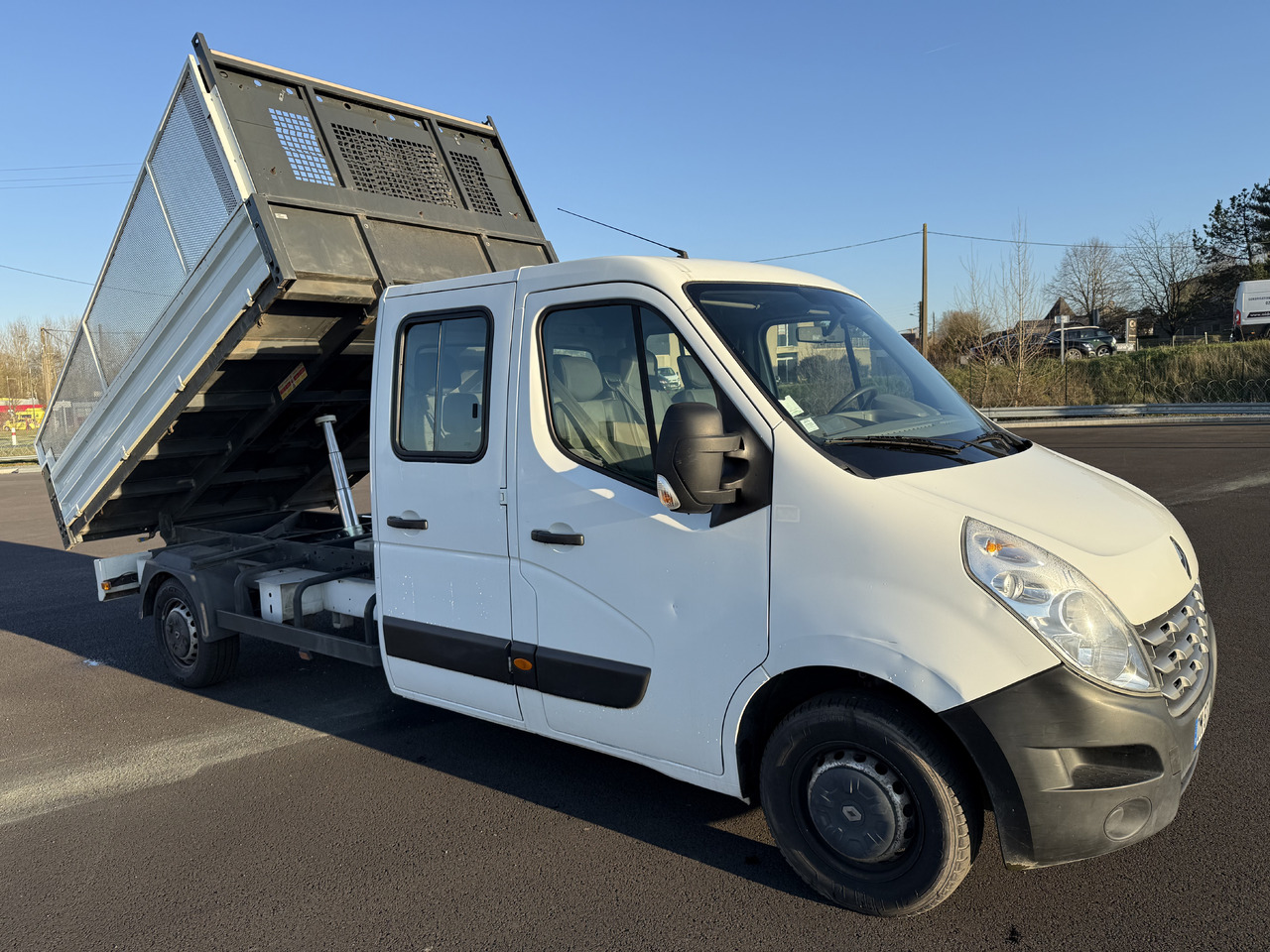 RENAULT MASTER 2.3DCI125 BENNE ACIER DOUBLE CABINE ROUE SIMPLE + REHAUSSE DE RIDELLE - Dodávka sklápěč: obrázek 1 RENAULT MASTER 2.3DCI125 BENNE ACIER DOUBLE CABINE ROUE SIMPLE + REHAUSSE DE RIDELLE - Dodávka sklápěč: obrázek 1