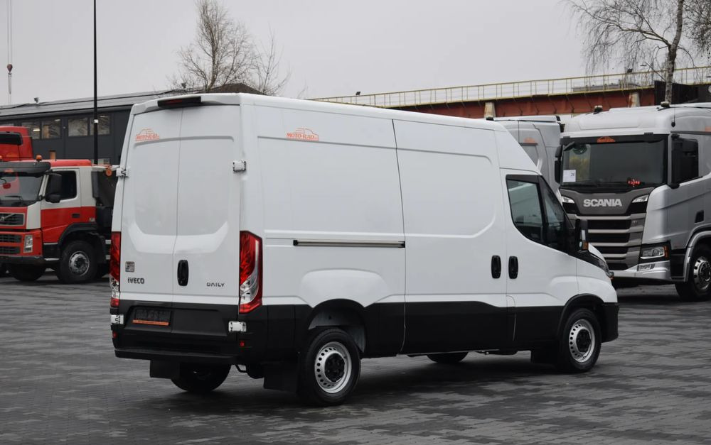 Iveco DAILY 35S12 / 2.3 - 120 KM / DOSTAWCZE / BLASZAK / KLIMA / TEMPOMAT / KLIMA / TRYB CITY / SERWISOWANY / SPROWADZONY Z NIEMIEC - Furgon: obrázek 5 Iveco DAILY 35S12 / 2.3 - 120 KM / DOSTAWCZE / BLASZAK / KLIMA / TEMPOMAT / KLIMA / TRYB CITY / SERWISOWANY / SPROWADZONY Z NIEMIEC - Furgon: obrázek 5