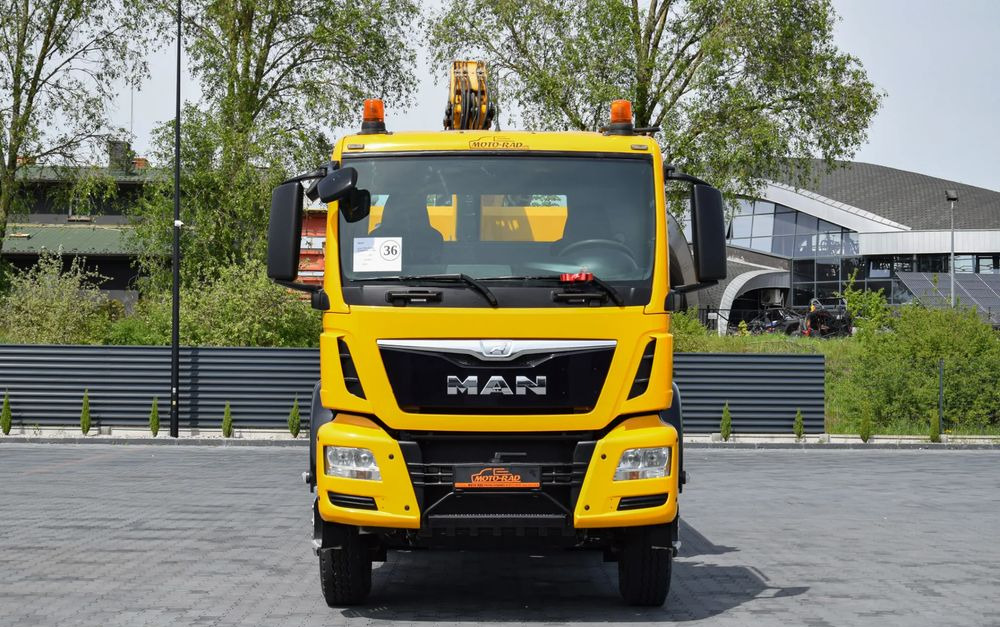 MAN TGS 26.400 / 6x4 / EURO 6 / UDT / HDS FASSI 165 / WYSUW x3 / ROTATOR / CHWYTAK / STEROWANIE RADIOWE / WZMOCNIONA RAMA / WYWROTKA / HYDROBURTA / AUTOMAT / 2017 / NOWE OPONY - 100% / NISKI PRZEBIEG - Sklápěč, Auto s hydraulickou rukou: obrázek 2 MAN TGS 26.400 / 6x4 / EURO 6 / UDT / HDS FASSI 165 / WYSUW x3 / ROTATOR / CHWYTAK / STEROWANIE RADIOWE / WZMOCNIONA RAMA / WYWROTKA / HYDROBURTA / AUTOMAT / 2017 / NOWE OPONY - 100% / NISKI PRZEBIEG - Sklápěč, Auto s hydraulickou rukou: obrázek 2