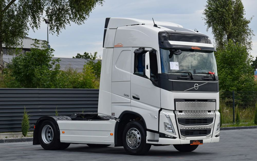 Volvo FH500 / EURO 6 / NOWY MODEL / KLIMATYZACJA POSTOJOWA / ACC / LEDY / 2 ZBIORNIKI PALIWA / FULL SPILERY / 2021 / SERWISOWANY / SPROWADZONY - Tahač: obrázek 3 Volvo FH500 / EURO 6 / NOWY MODEL / KLIMATYZACJA POSTOJOWA / ACC / LEDY / 2 ZBIORNIKI PALIWA / FULL SPILERY / 2021 / SERWISOWANY / SPROWADZONY - Tahač: obrázek 3