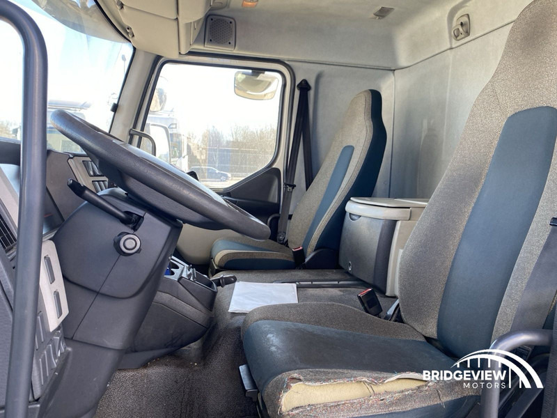 Volvo FL 250 - Chladírenský nákladní automobil: obrázek 3 Volvo FL 250 - Chladírenský nákladní automobil: obrázek 3