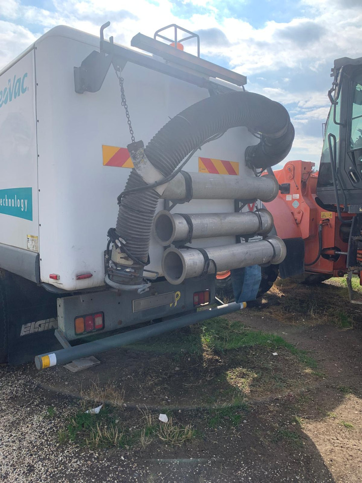 ELGIN GEOVAC VACUUM SWEEPER E TECHNOLOGY - Zametací vůz: obrázek 3 ELGIN GEOVAC VACUUM SWEEPER E TECHNOLOGY - Zametací vůz: obrázek 3