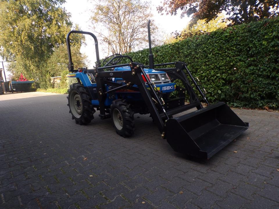 Kleintraktor Iseki TU160 mit Frontlader ab 125 € pro Monat. - Malotraktor: obrázek 2 Kleintraktor Iseki TU160 mit Frontlader ab 125 € pro Monat. - Malotraktor: obrázek 2