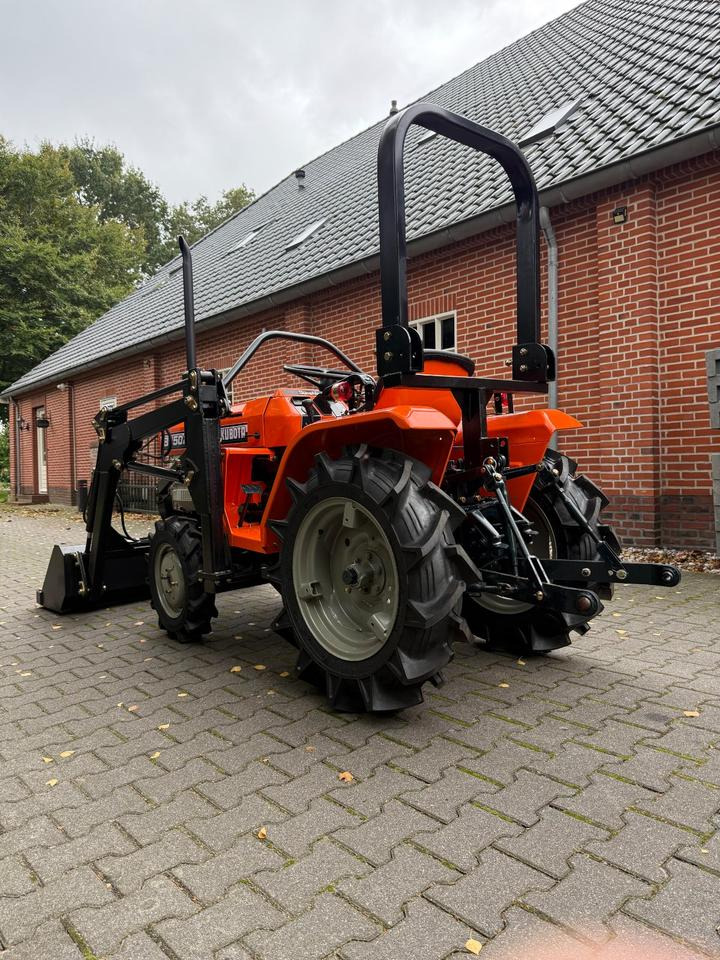 Kleintraktor Kubota B1502DT mit Frontlader ab 125 € pro Monat. - Malotraktor: obrázek 4 Kleintraktor Kubota B1502DT mit Frontlader ab 125 € pro Monat. - Malotraktor: obrázek 4