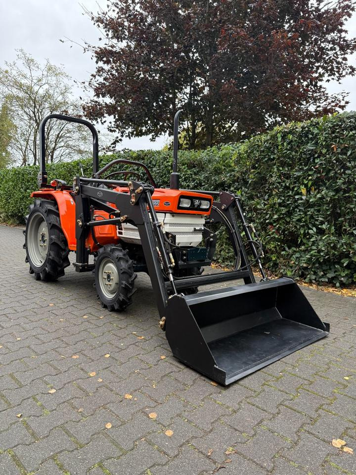 Kleintraktor Kubota B1600 mit Frontlader ab 125 € pro Monat. - Malotraktor: obrázek 2 Kleintraktor Kubota B1600 mit Frontlader ab 125 € pro Monat. - Malotraktor: obrázek 2
