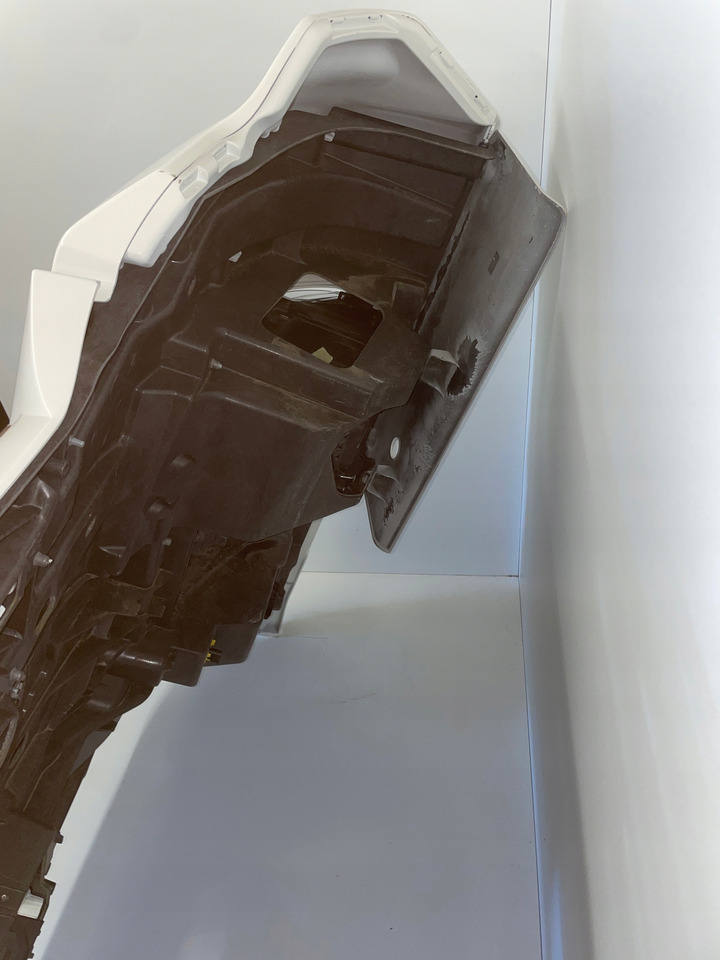 KOMPLETNY ZDERZAK MAN TG3 TGX3 TGX 3 ORYGINALNY KOLOR RAL 9010 - Nárazník pro Nákladní auto: obrázek 4 KOMPLETNY ZDERZAK MAN TG3 TGX3 TGX 3 ORYGINALNY KOLOR RAL 9010 - Nárazník pro Nákladní auto: obrázek 4