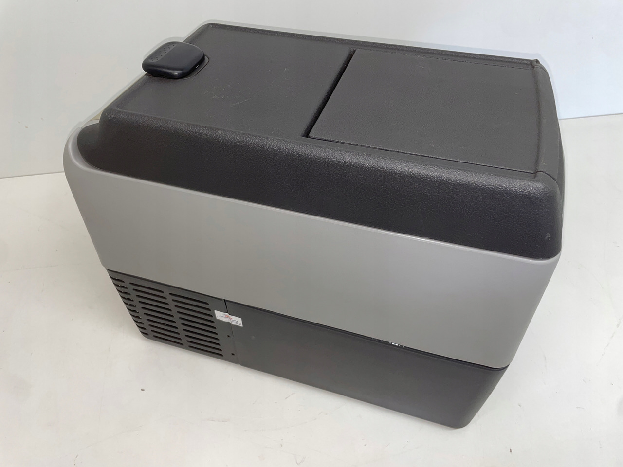 LODÓWKA CHŁODZIARKA MERCEDES 17000157 A9678300060 ZGS 120 24V - Kabina a interiér pro Nákladní auto: obrázek 4 LODÓWKA CHŁODZIARKA MERCEDES 17000157 A9678300060 ZGS 120 24V - Kabina a interiér pro Nákladní auto: obrázek 4