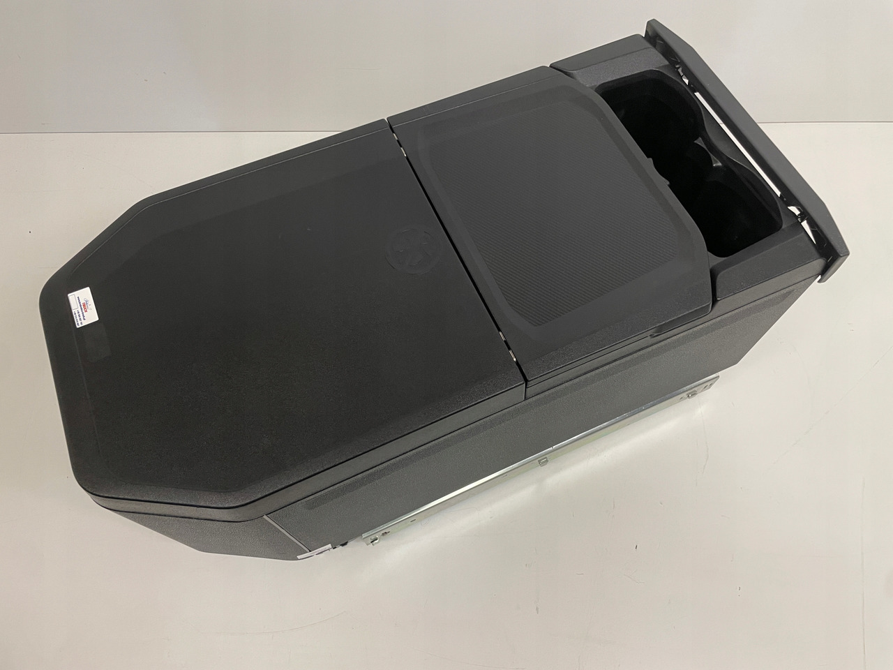 LODÓWKA DAF XF XG + 2321324 - Kabina a interiér pro Nákladní auto: obrázek 4 LODÓWKA DAF XF XG + 2321324 - Kabina a interiér pro Nákladní auto: obrázek 4