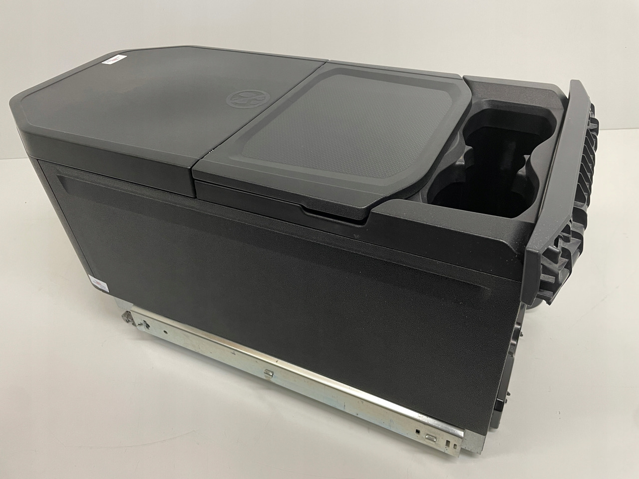 LODÓWKA DAF XF XG + 2321324 - Kabina a interiér pro Nákladní auto: obrázek 1 LODÓWKA DAF XF XG + 2321324 - Kabina a interiér pro Nákladní auto: obrázek 1