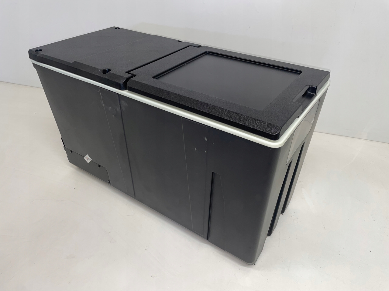 LODÓWKA MERCEDES ACTROS MP4 MP 4 SZEROKA KABINA - Kabina a interiér pro Nákladní auto: obrázek 1 LODÓWKA MERCEDES ACTROS MP4 MP 4 SZEROKA KABINA - Kabina a interiér pro Nákladní auto: obrázek 1