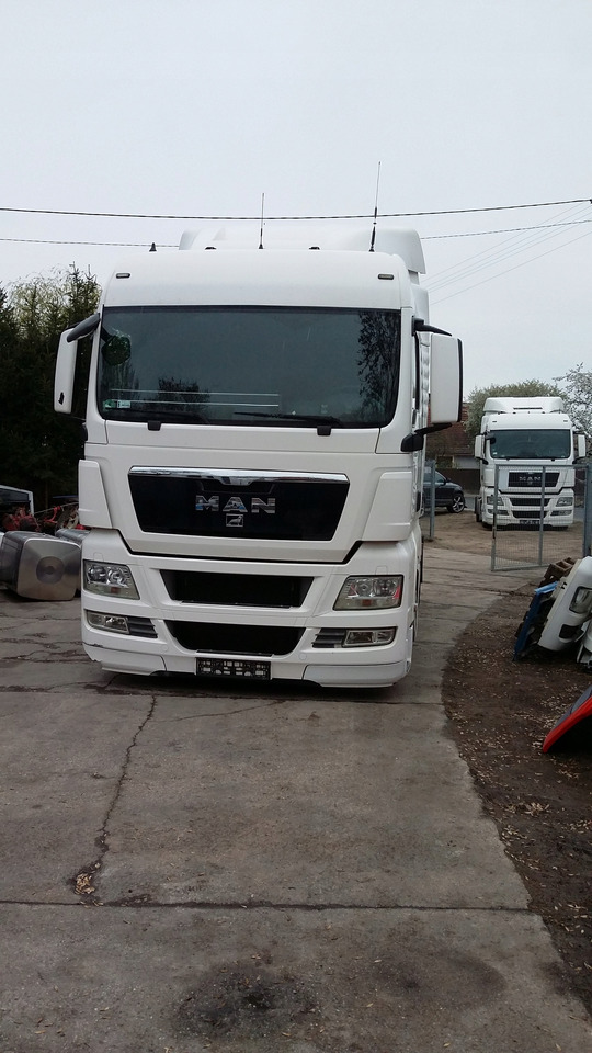 MASKA ATRAPA GRILL POLIK OWIEWKA MAN TGX - Kapota pro Nákladní auto: obrázek 1 MASKA ATRAPA GRILL POLIK OWIEWKA MAN TGX - Kapota pro Nákladní auto: obrázek 1