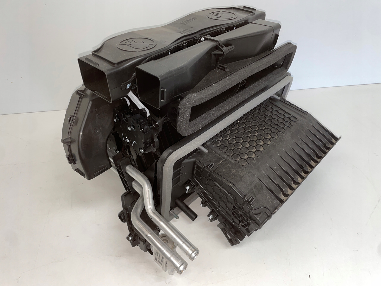 NAGRZEWNICA MAN TG3 TGX 3 TGX-3 81619006459 - Ventilátor topení pro Nákladní auto: obrázek 4 NAGRZEWNICA MAN TG3 TGX 3 TGX-3 81619006459 - Ventilátor topení pro Nákladní auto: obrázek 4