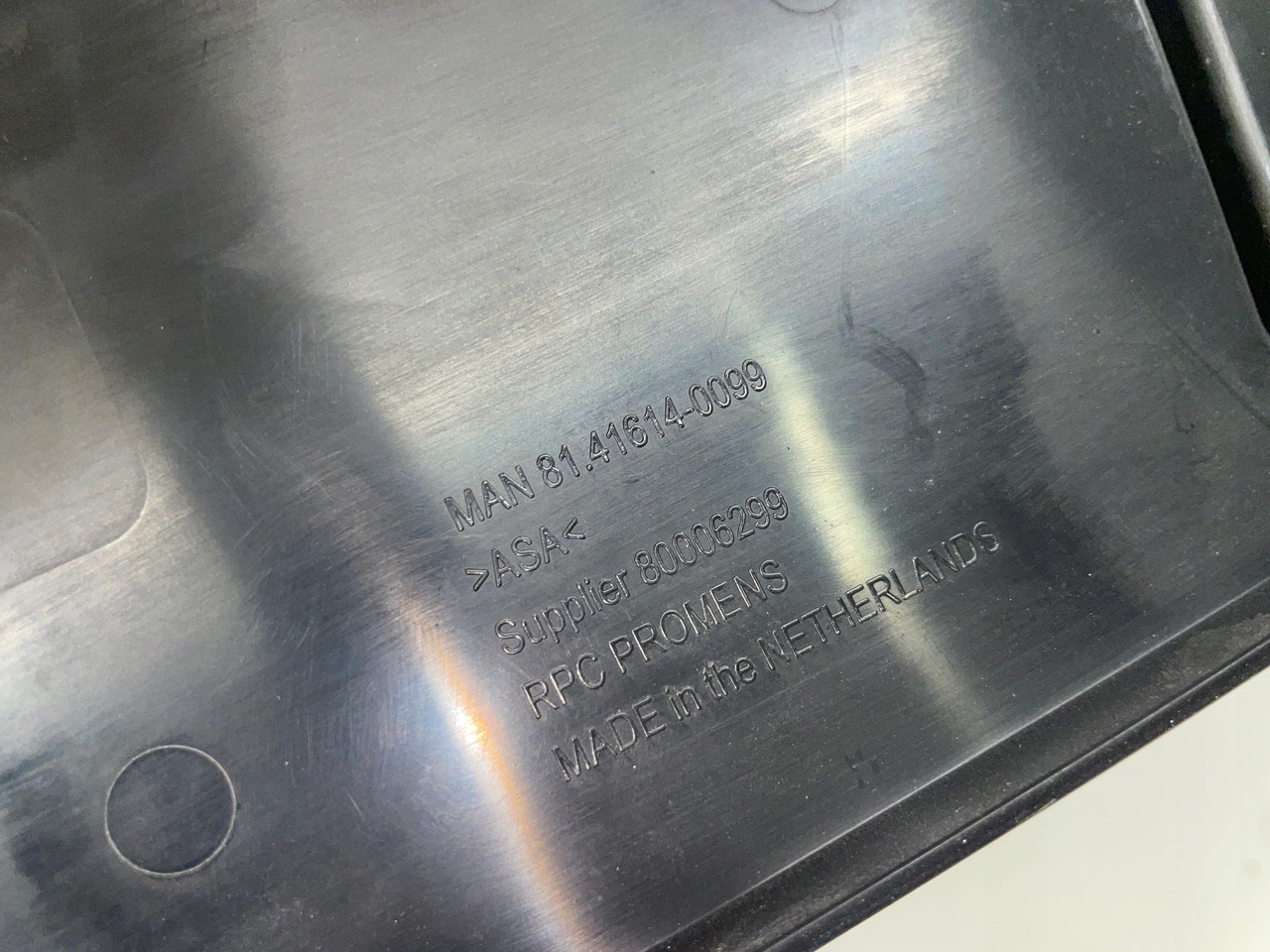 NAKŁADKA ZDERZAKA STOPIEŃ MAN TGX3 TG3 TGX 3 81416140099 - Nárazník pro Nákladní auto: obrázek 3 NAKŁADKA ZDERZAKA STOPIEŃ MAN TGX3 TG3 TGX 3 81416140099 - Nárazník pro Nákladní auto: obrázek 3