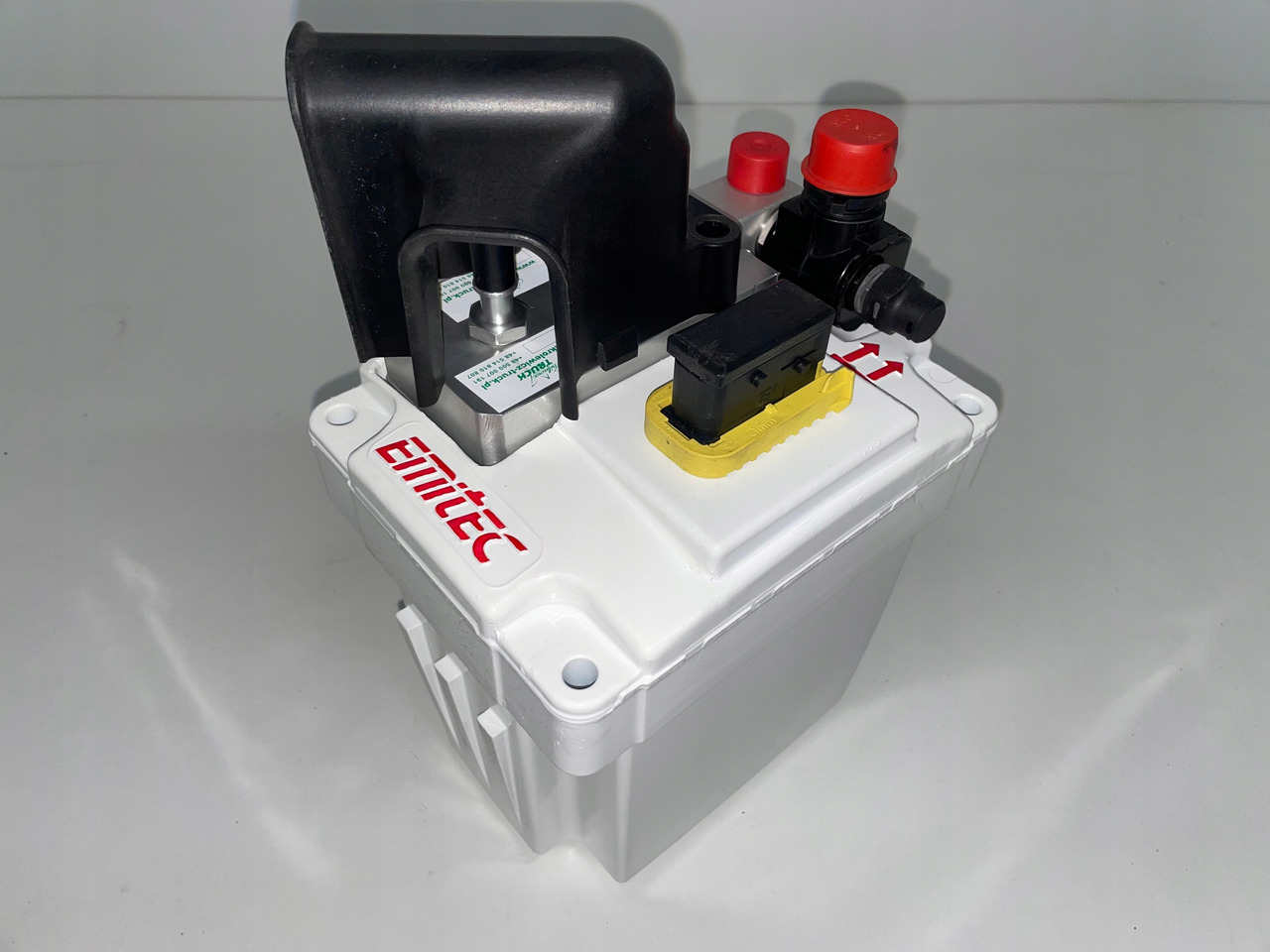 POMPA AD BLUE ADBLUE MAN TGX TGS EURO 6 - Nádrž na AdBlue pro Nákladní auto: obrázek 1 POMPA AD BLUE ADBLUE MAN TGX TGS EURO 6 - Nádrž na AdBlue pro Nákladní auto: obrázek 1