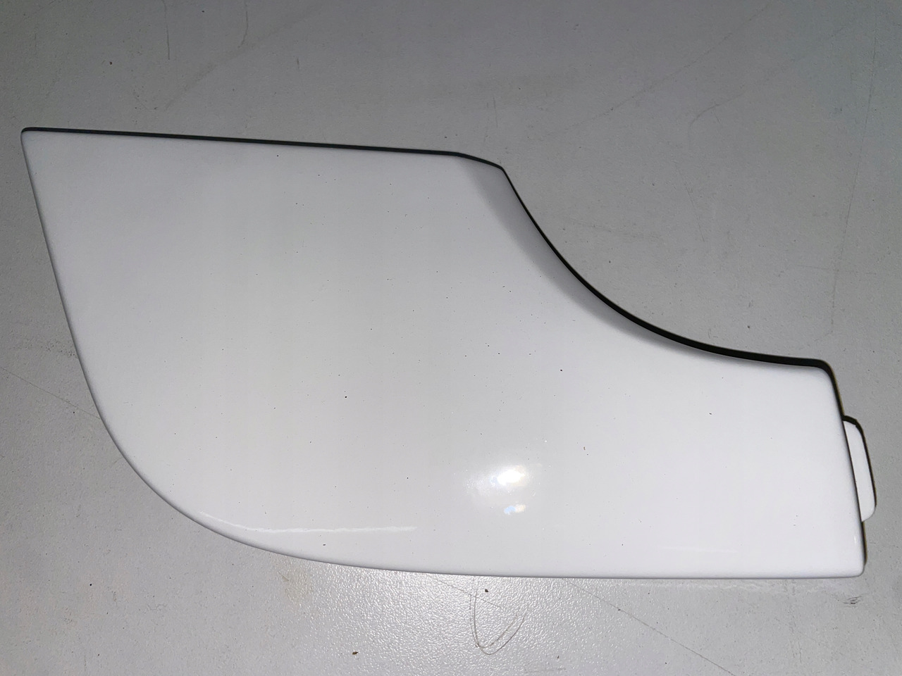 PRAWA ZAŚLEPKA NA HAK MAN TG3 TGX 3 TGX3 81416100994 - Nárazník pro Nákladní auto: obrázek 1 PRAWA ZAŚLEPKA NA HAK MAN TG3 TGX 3 TGX3 81416100994 - Nárazník pro Nákladní auto: obrázek 1