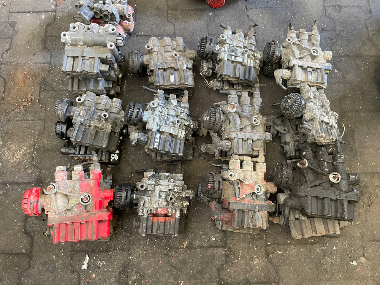 ZAWÓR PODUSZEK ECAS MAN TGA TGX TGS 4729000550 - Vzdušný podvěs pro Nákladní auto: obrázek 4 ZAWÓR PODUSZEK ECAS MAN TGA TGX TGS 4729000550 - Vzdušný podvěs pro Nákladní auto: obrázek 4