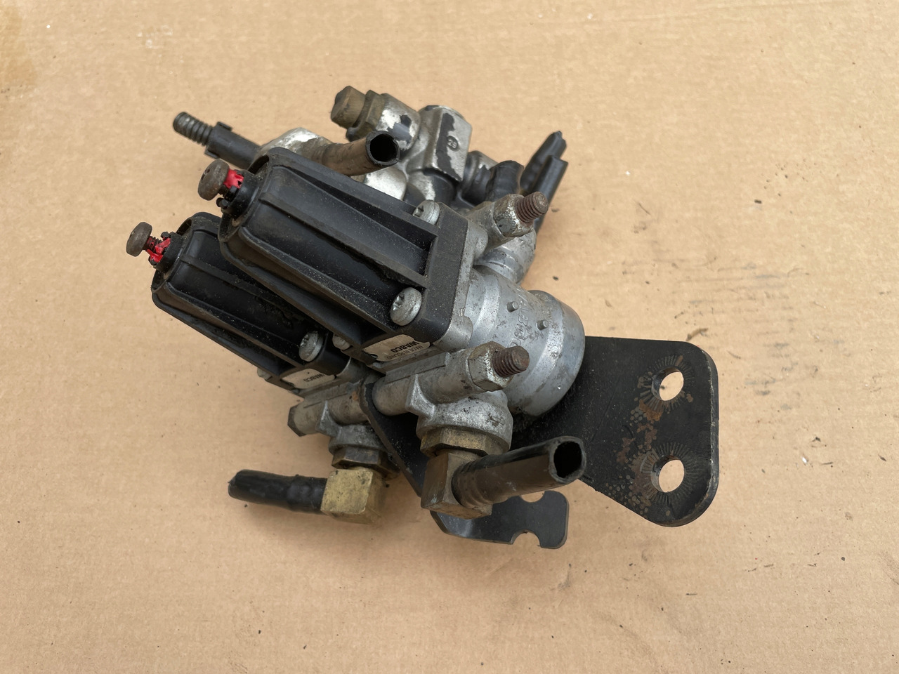 ZAWÓR REDUKCUJNY REDUKTOR CIŚNIENIA MAN TGA TGX TGS 4750103000 - Vzdušný podvěs pro Nákladní auto: obrázek 5 ZAWÓR REDUKCUJNY REDUKTOR CIŚNIENIA MAN TGA TGX TGS 4750103000 - Vzdušný podvěs pro Nákladní auto: obrázek 5