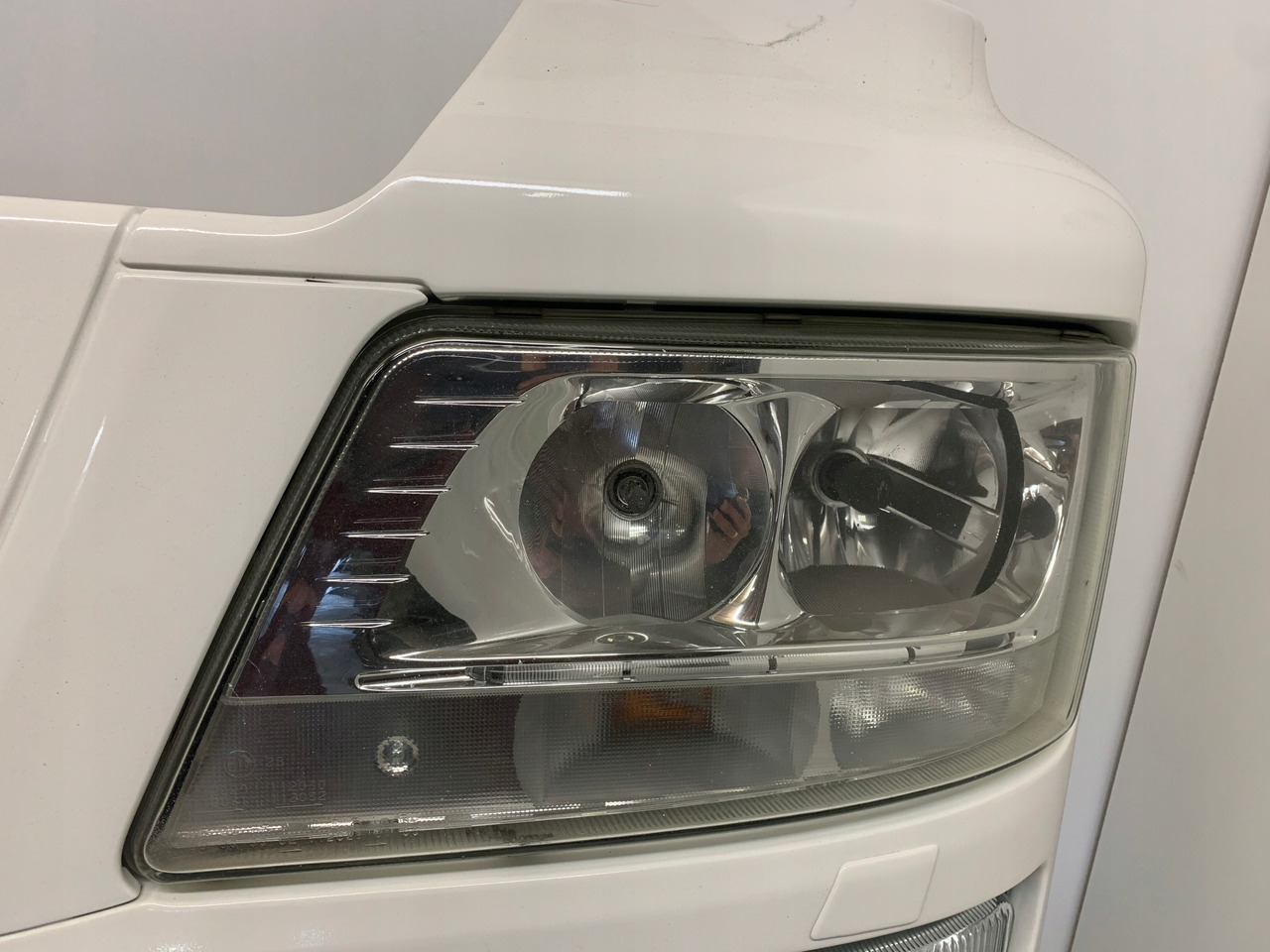 ZDERZAK XENON MAN TGS - Nárazník pro Nákladní auto: obrázek 2 ZDERZAK XENON MAN TGS - Nárazník pro Nákladní auto: obrázek 2