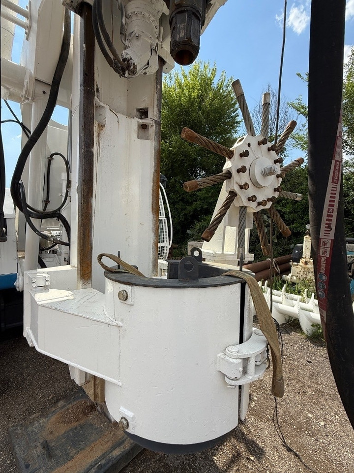 Soilmec R 210 - Samojízdné beranidlo: obrázek 3 Soilmec R 210 - Samojízdné beranidlo: obrázek 3