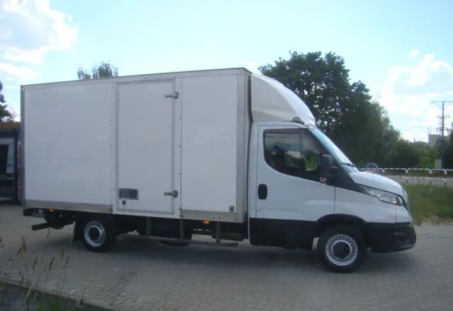 Iveco DAILY 35 S 16 3.0TDI WINDA 3.5T 4.20M - Dodávka skřín: obrázek 5 Iveco DAILY 35 S 16 3.0TDI WINDA 3.5T 4.20M - Dodávka skřín: obrázek 5