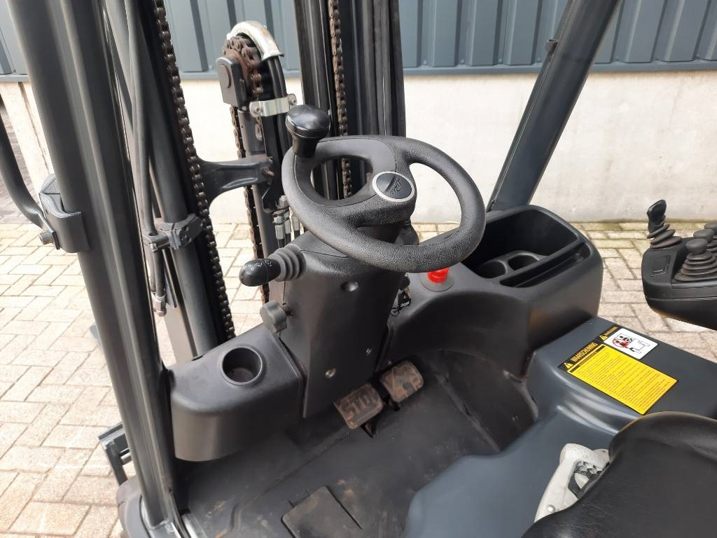 Linde E20L-02 - Elektrický vysokozdvižný vozík: obrázek 5 Linde E20L-02 - Elektrický vysokozdvižný vozík: obrázek 5