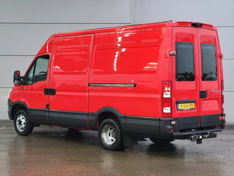 Iveco Daily 35C15 L3H2 Cruise Parkingsensors Towbar Euro5 2013 - Furgon, Dodávka s dvojitou kabinou: obrázek 3 Iveco Daily 35C15 L3H2 Cruise Parkingsensors Towbar Euro5 2013 - Furgon, Dodávka s dvojitou kabinou: obrázek 3