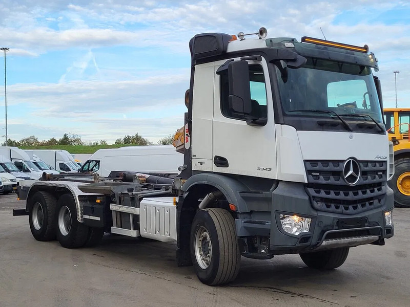 Mercedes-Benz Arocs 3342 Arocs - Nákladní auto - kabelový systém: obrázek 3 Mercedes-Benz Arocs 3342 Arocs - Nákladní auto - kabelový systém: obrázek 3