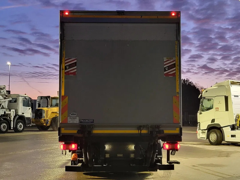 Volvo FM 330 Automatic Taillift Clima Cruise PTO LED Refrigerated Truck Euro6 2015 - Chladírenský nákladní automobil: obrázek 4 Volvo FM 330 Automatic Taillift Clima Cruise PTO LED Refrigerated Truck Euro6 2015 - Chladírenský nákladní automobil: obrázek 4