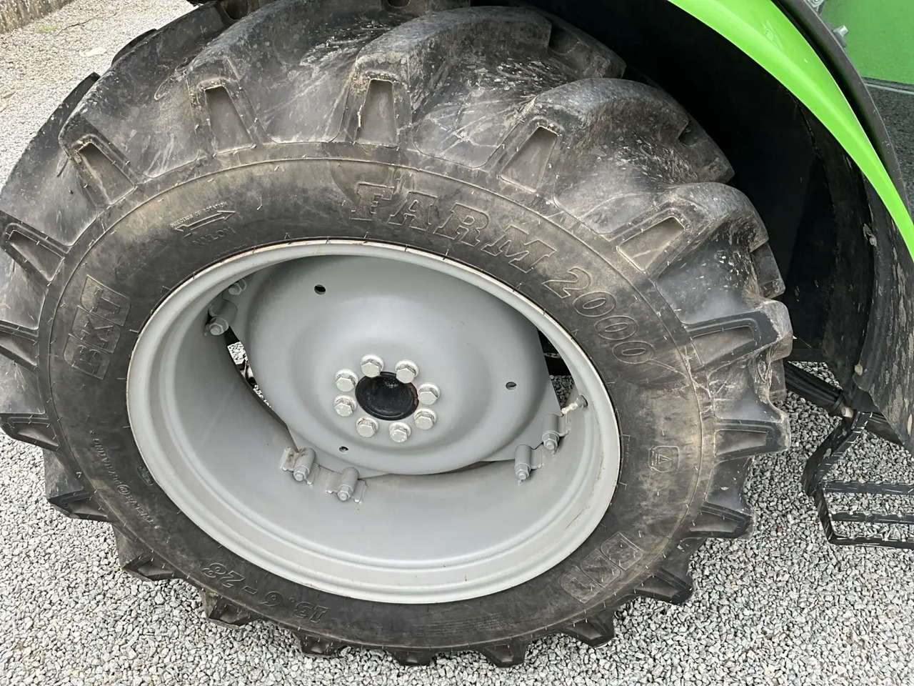 Deutz-Fahr AGROLUX 65 - Traktor: obrázek 3 Deutz-Fahr AGROLUX 65 - Traktor: obrázek 3