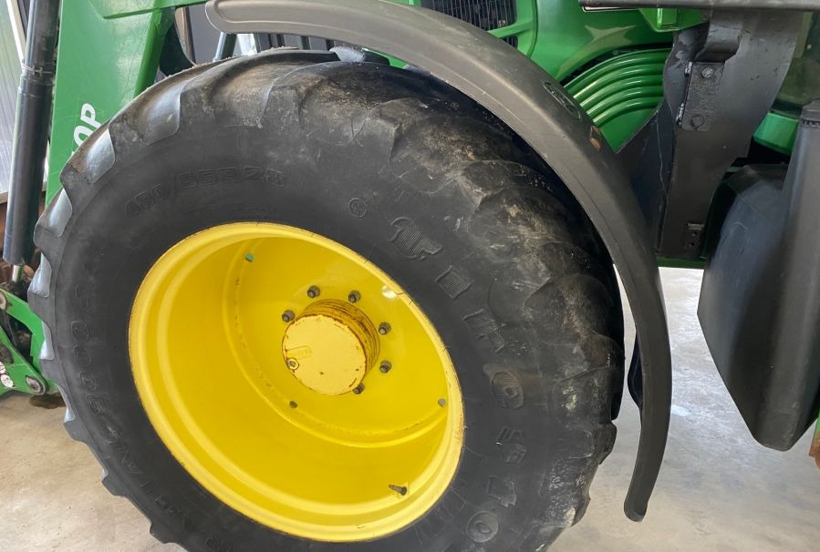 John Deere 6330 Premium - Traktor: obrázek 3 John Deere 6330 Premium - Traktor: obrázek 3