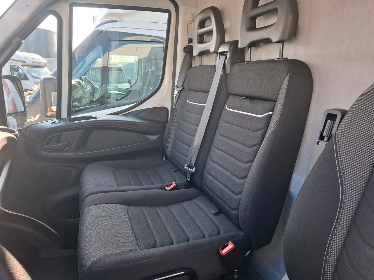 Furgon Iveco 35-160V/P, Luftfed., KLima, HiMatic, DAB,.: obrázek 15