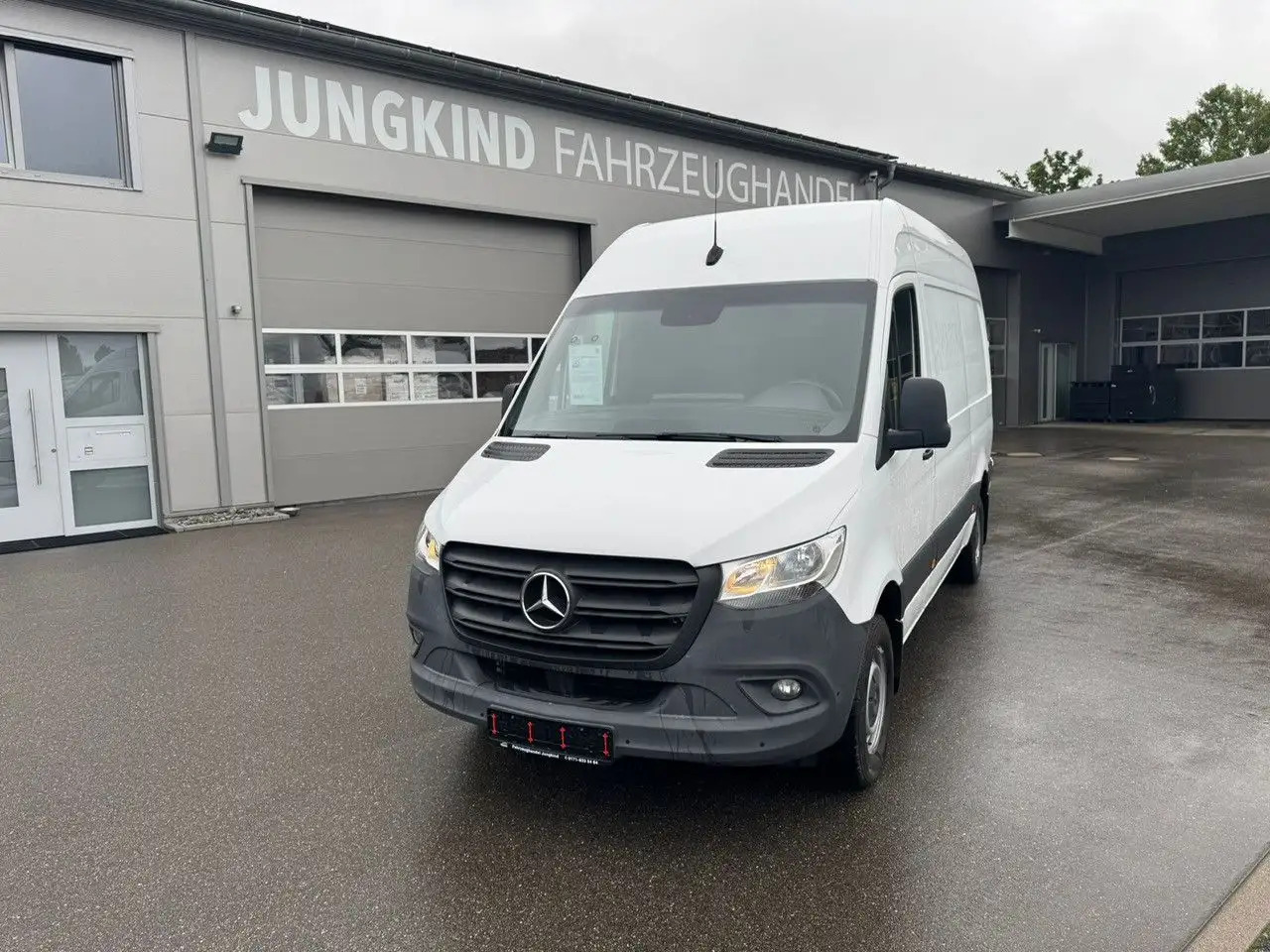 Mercedes-Benz Sprinter 317 CDI Lang Hoch Klima MBUX AHK 2,8t - Furgon: obrázek 2 Mercedes-Benz Sprinter 317 CDI Lang Hoch Klima MBUX AHK 2,8t - Furgon: obrázek 2