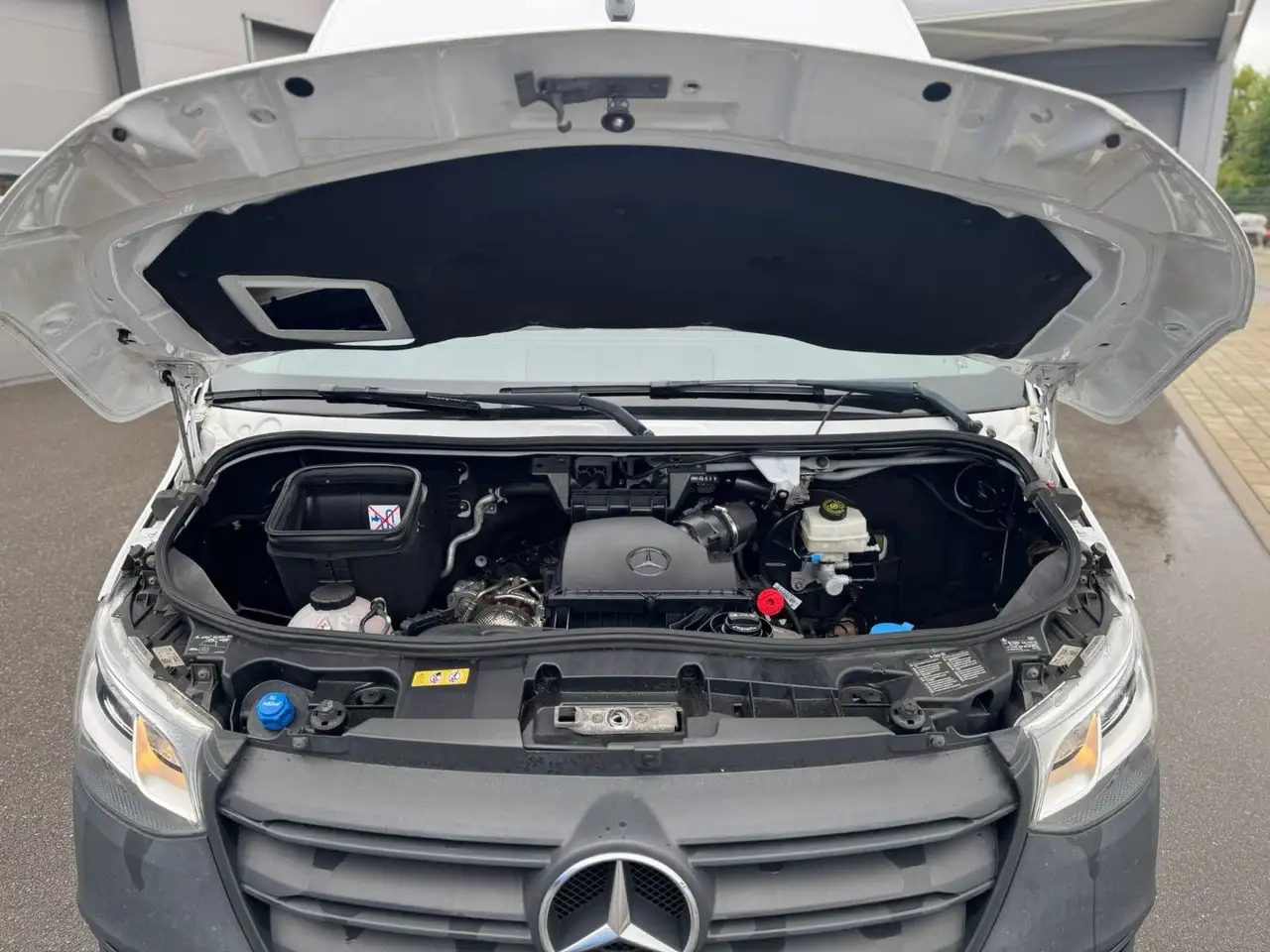 Mercedes-Benz Sprinter 317 CDI Lang Hoch Klima MBUX AHK 2,8t - Furgon: obrázek 4 Mercedes-Benz Sprinter 317 CDI Lang Hoch Klima MBUX AHK 2,8t - Furgon: obrázek 4