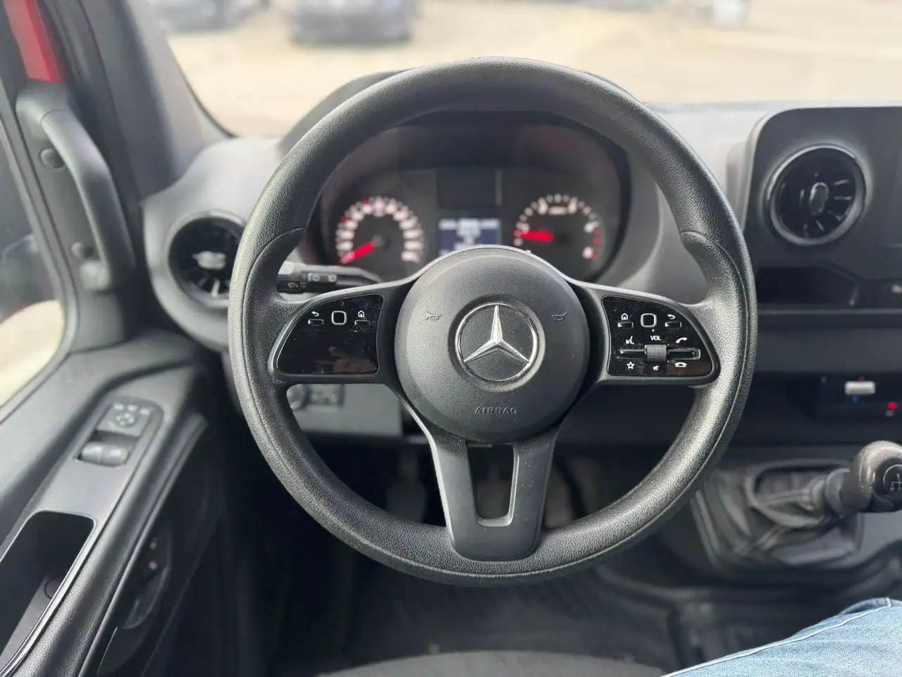 Mercedes-Benz Sprinter 317 CDI Maxi Lang XXL Extralang MBUX - Furgon: obrázek 2 Mercedes-Benz Sprinter 317 CDI Maxi Lang XXL Extralang MBUX - Furgon: obrázek 2