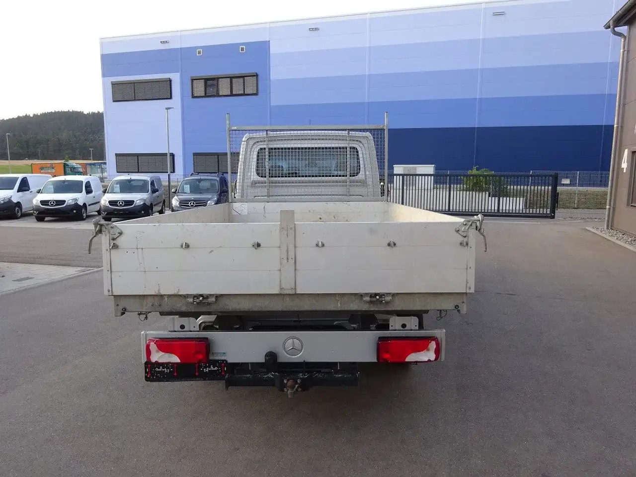 Mercedes-Benz Sprinter 319 CDI DoKa Maxi Kipper AHK 2,8t - Dodávka valník, Dodávka s dvojitou kabinou: obrázek 4 Mercedes-Benz Sprinter 319 CDI DoKa Maxi Kipper AHK 2,8t - Dodávka valník, Dodávka s dvojitou kabinou: obrázek 4