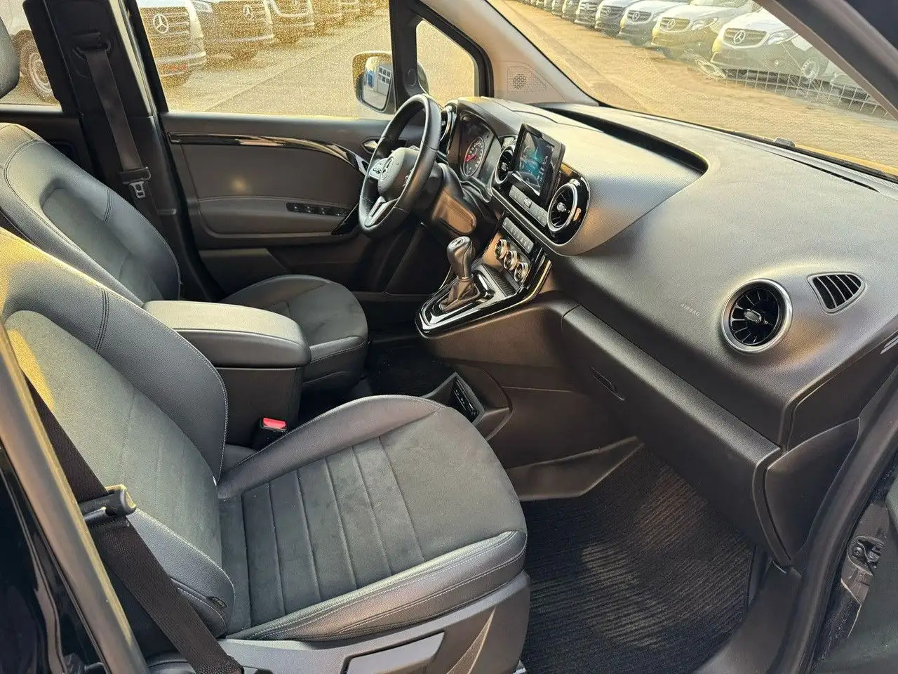 Mercedes-Benz T-Class T -Klasse 160 d standard - Osobní auto: obrázek 2 Mercedes-Benz T-Class T -Klasse 160 d standard - Osobní auto: obrázek 2