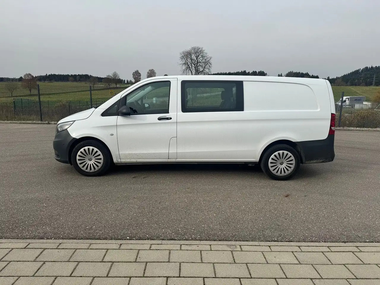 Mercedes-Benz Vito 116 CDI Lang Extralang Mixto Klima - Furgon: obrázek 3 Mercedes-Benz Vito 116 CDI Lang Extralang Mixto Klima - Furgon: obrázek 3
