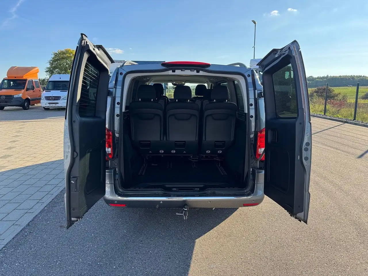Osobní auto Mercedes-Benz Vito Tourer 119 CDI Edition 4x4 Lang: obrázek 8