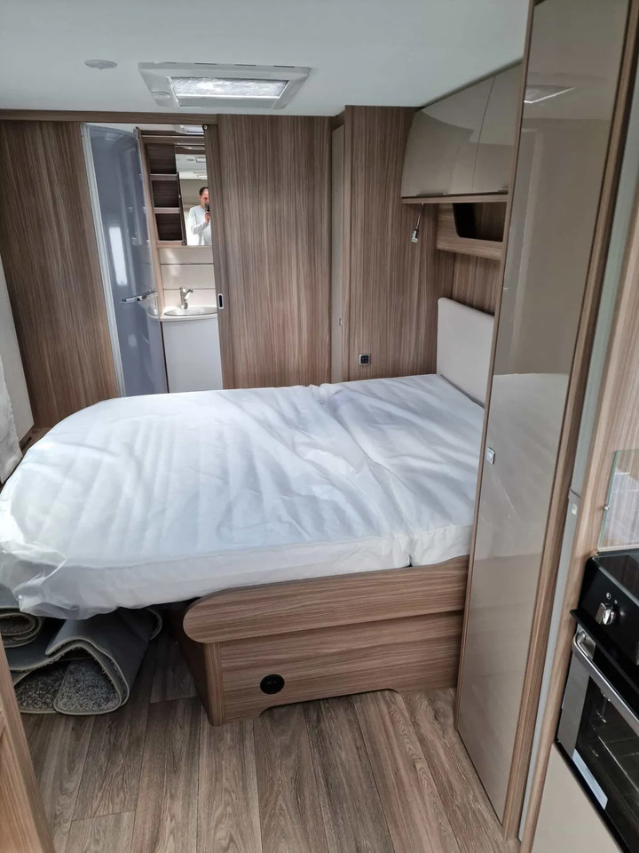 Fendt Tendenza 650 SFD Safety-, Batteri. Fußbodentem - Karavan: obrázek 4 Fendt Tendenza 650 SFD Safety-, Batteri. Fußbodentem - Karavan: obrázek 4