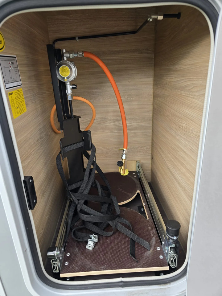 Polointegrovaný obytný vůz Knaus Van TI Plus 650 MEG Platinum Selection: obrázek 19