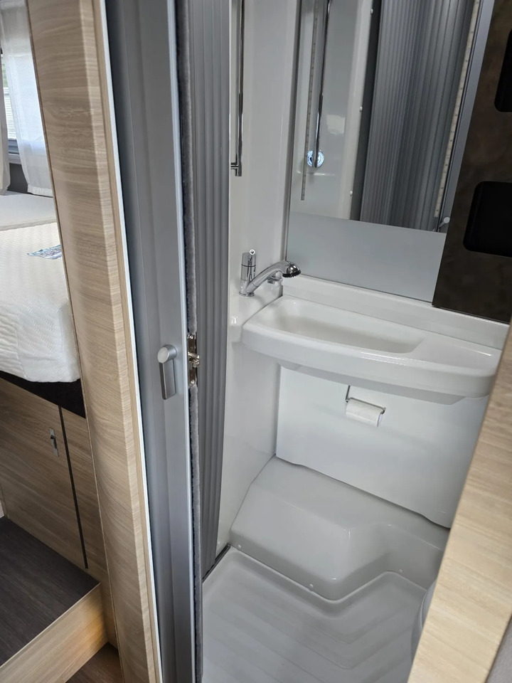 Polointegrovaný obytný vůz Knaus Van TI Plus 650 MEG Platinum Selection: obrázek 16