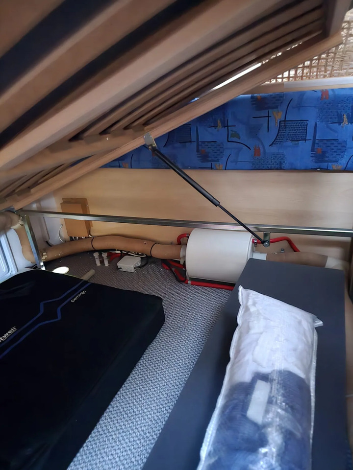 Wohnwagen TEC Tour 445 TDF Mover, Markise, Dusche - Karavan: obrázek 3 Wohnwagen TEC Tour 445 TDF Mover, Markise, Dusche - Karavan: obrázek 3